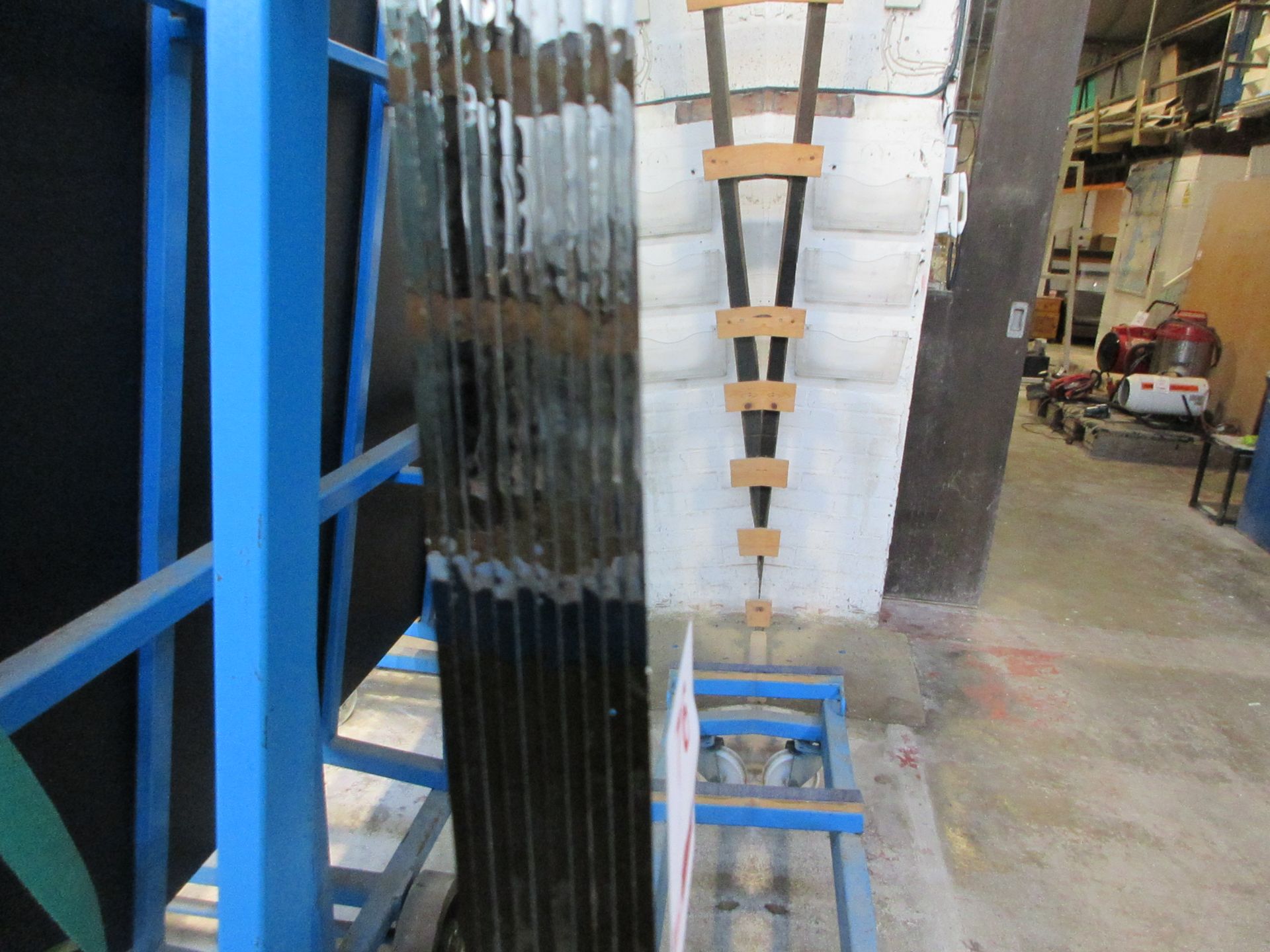 Ten sheets of clear glass, 2550 x 1600 x 4mm, as lotted - Image 2 of 3