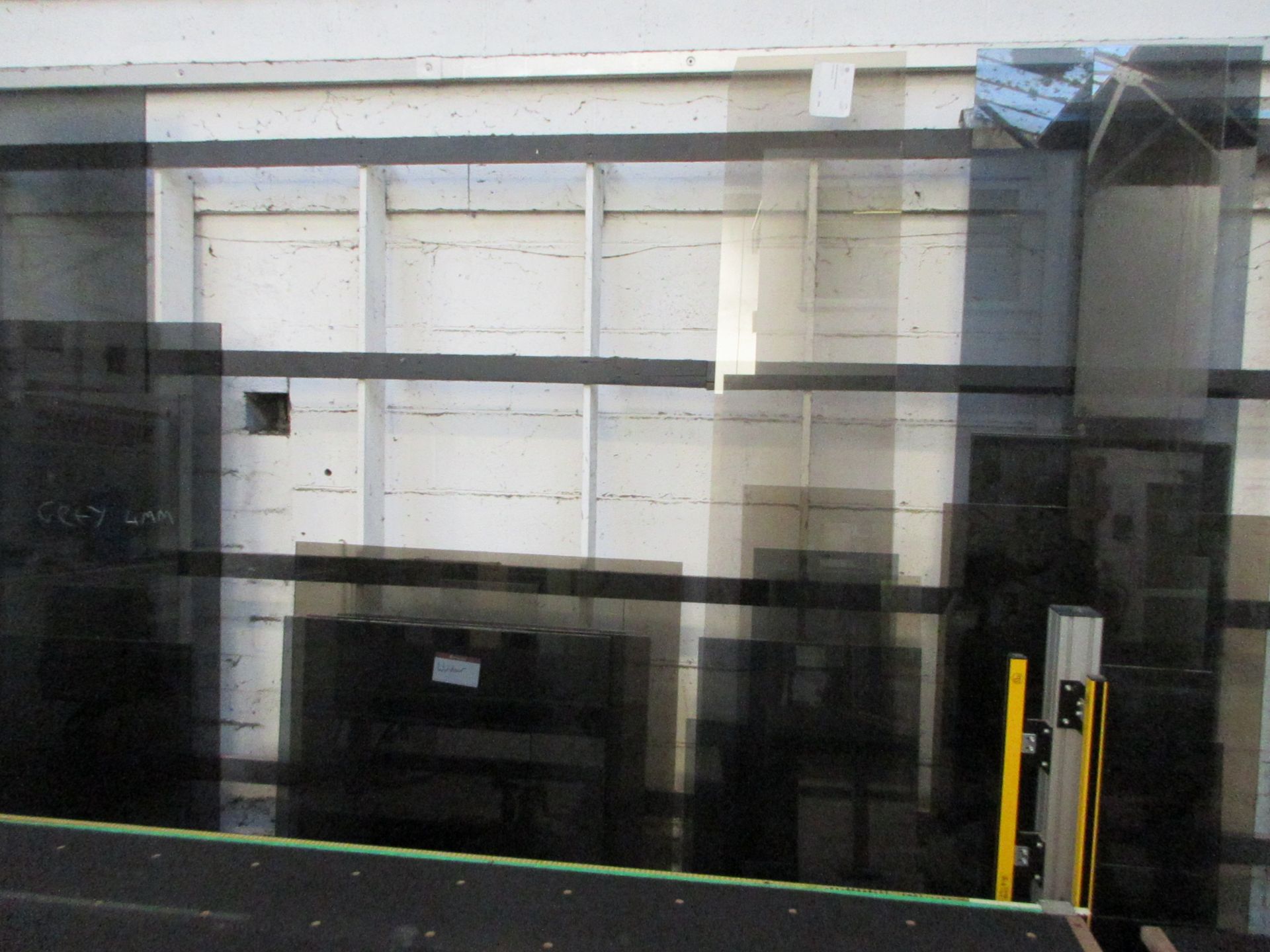 Assorted size and thickness clear and smoked glass, as lotted - Image 2 of 4