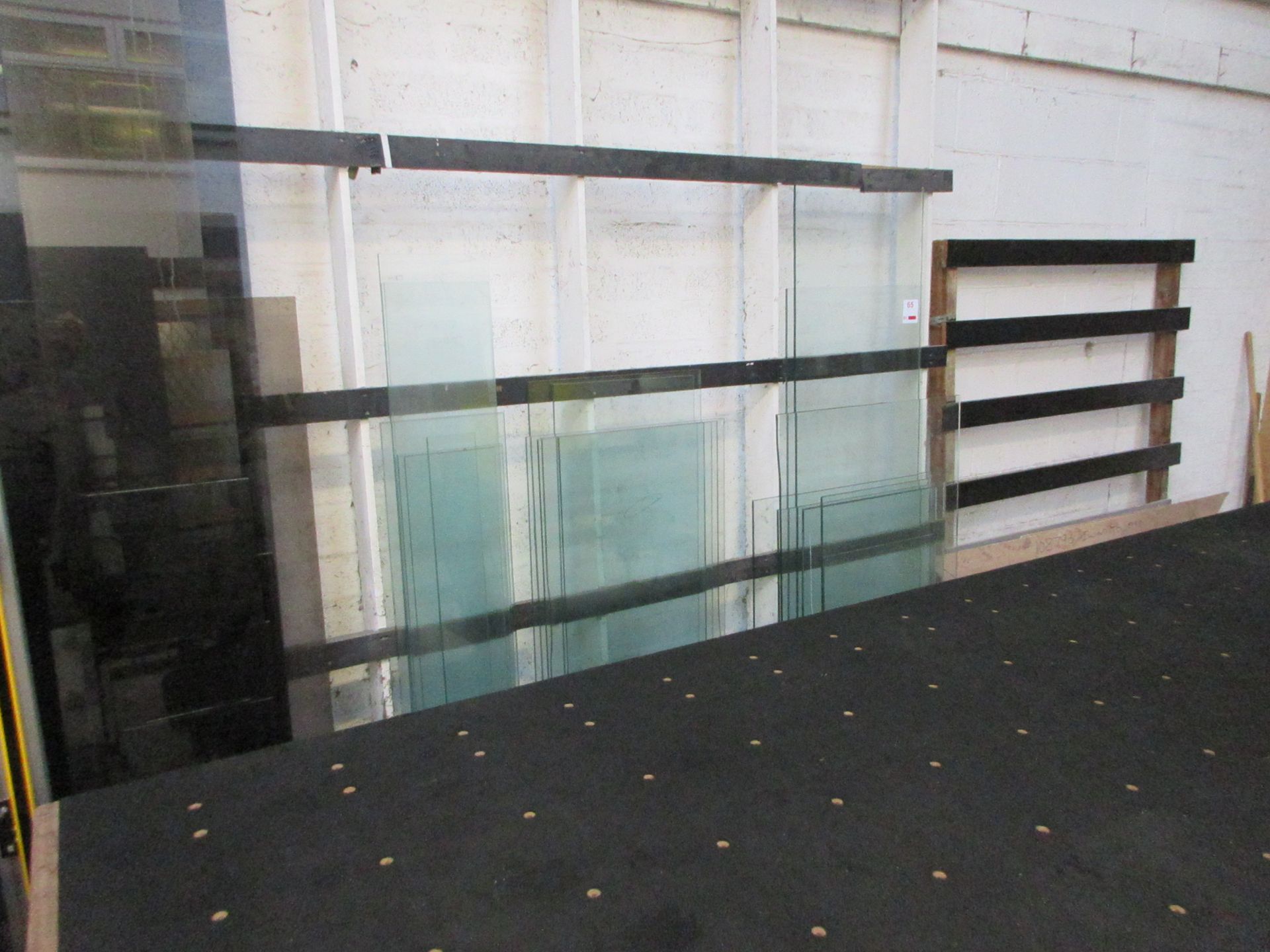 Assorted size and thickness clear and smoked glass, as lotted - Image 3 of 4