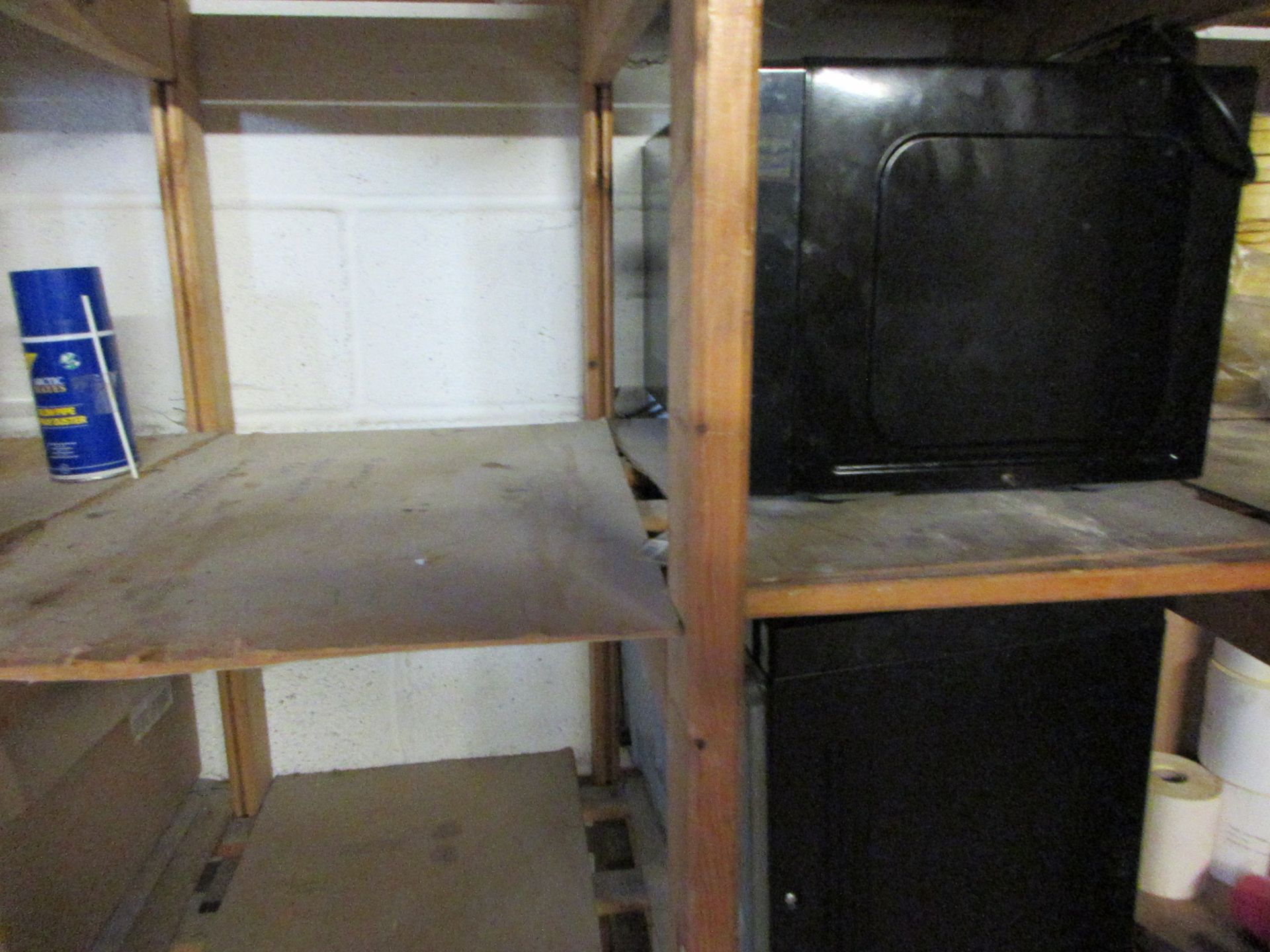 Loose contents of storage room to include fuel cans, pedestal fans, tools, hand tools, microwaves, - Image 3 of 9