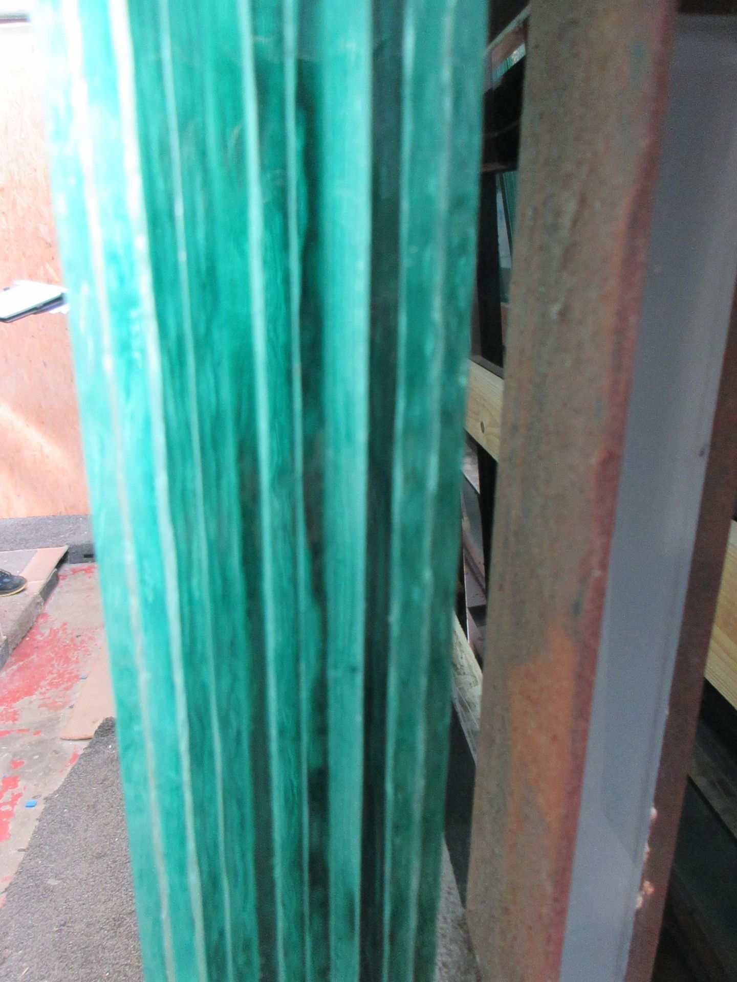 Assorted size and thickness frosted glass, as lotted - Image 2 of 4