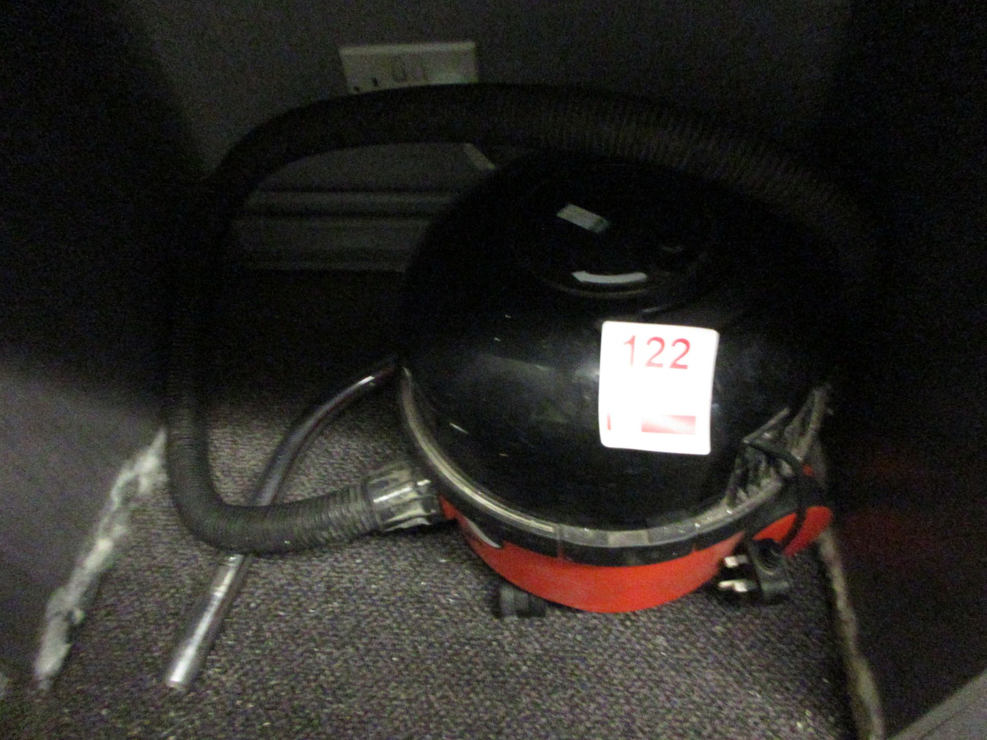 Henry vacuum, 240v