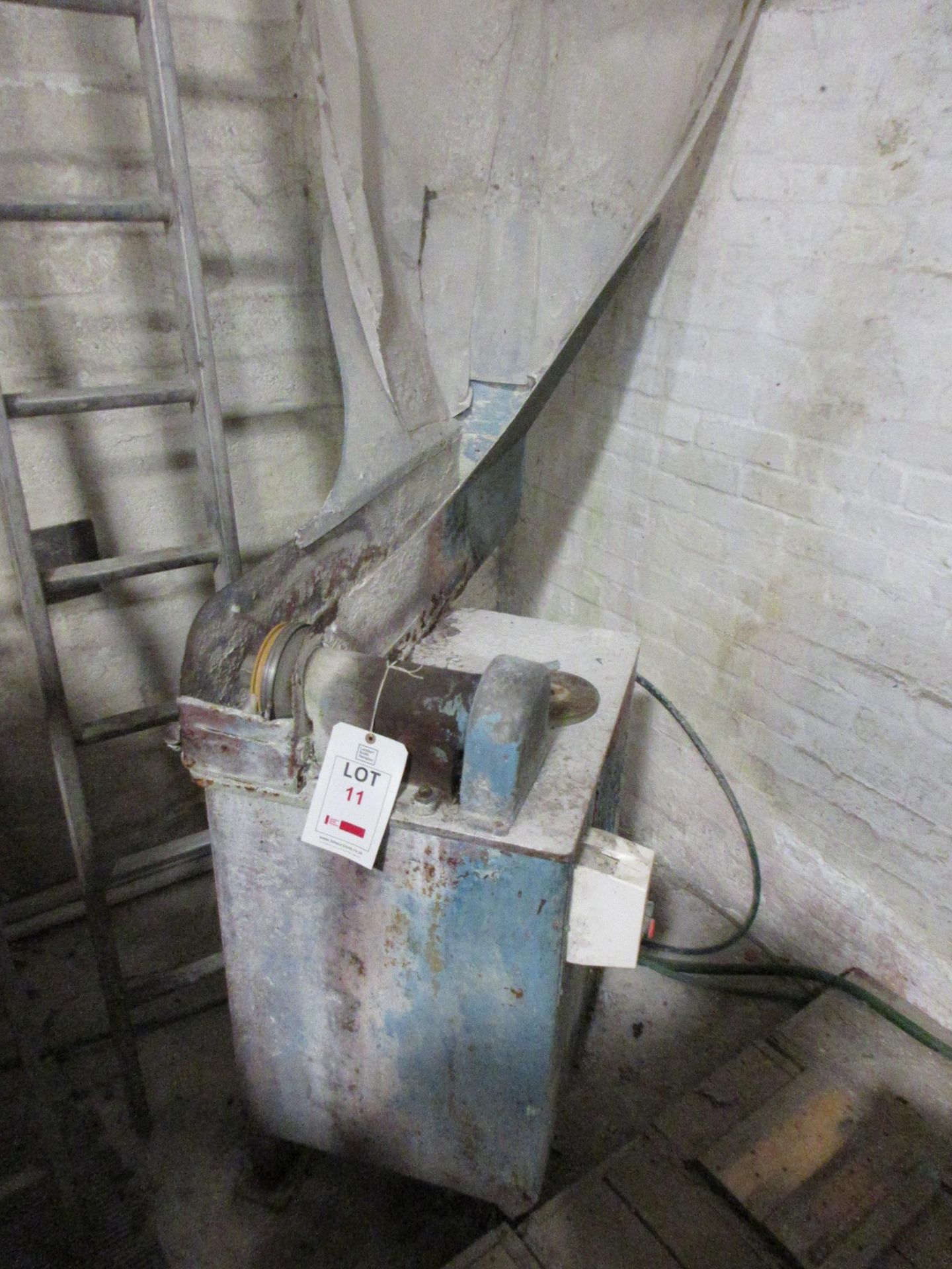 Un-named glass edging machine PoWRA: A ‘point of work’ risk assessment must be completed, reviewed