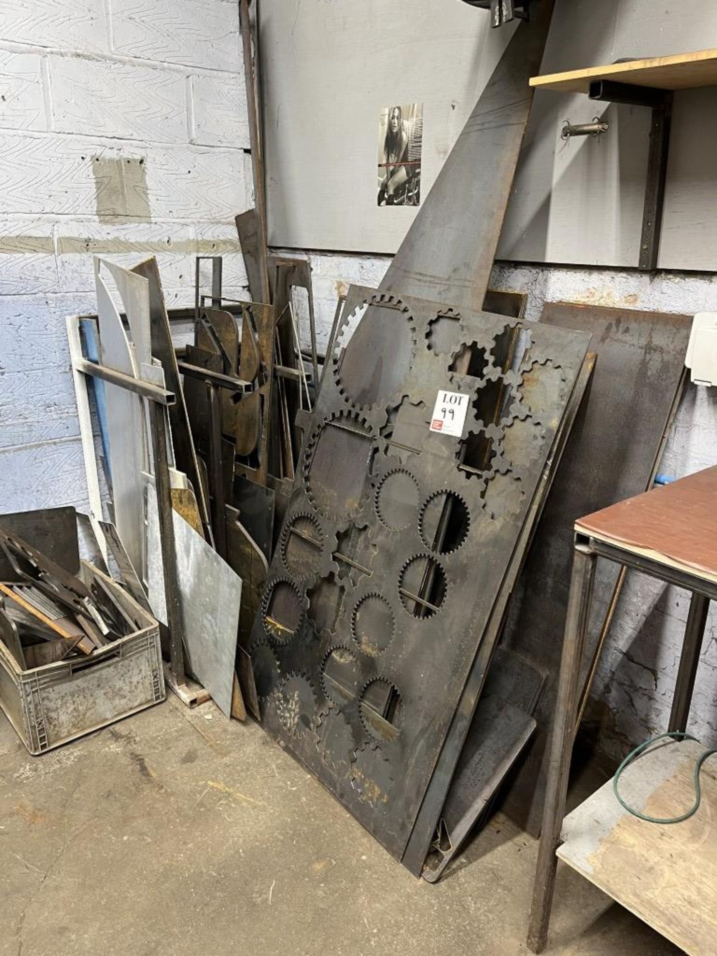 Quantity of various metal sheet off-cuts, pipe/tube etc - Image 6 of 10