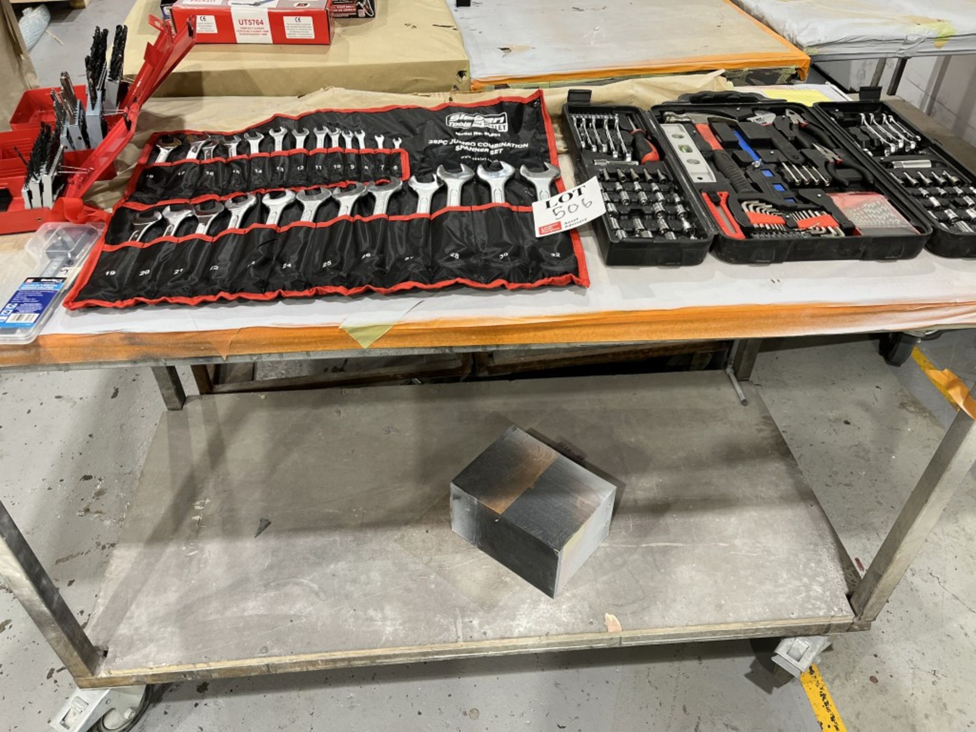 Quantity of tools