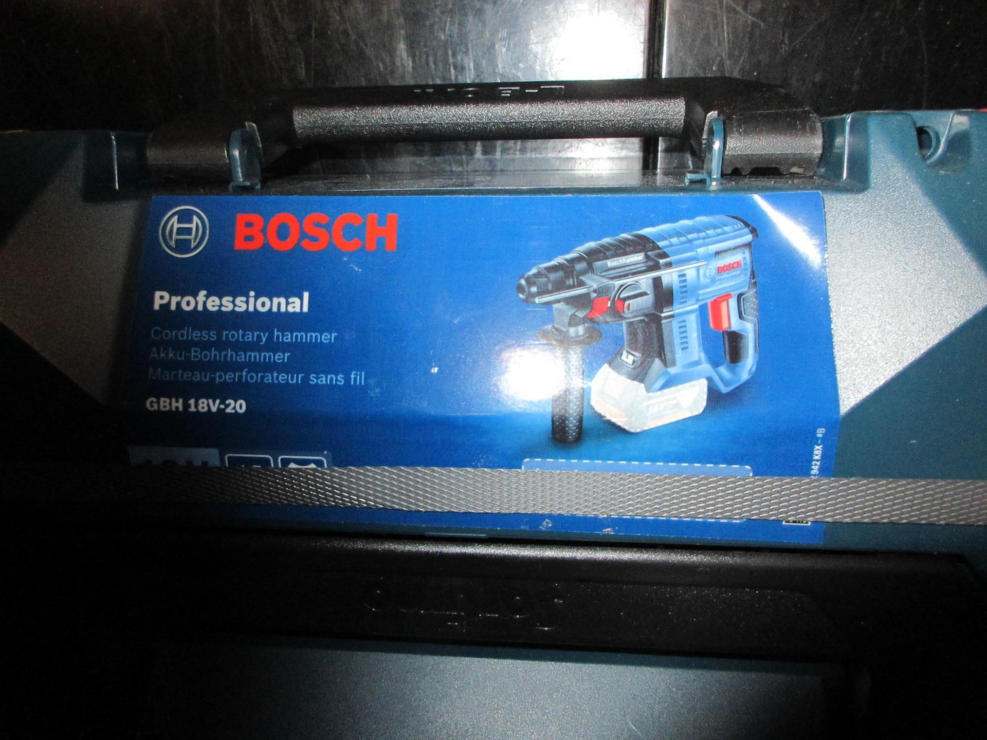 Bosch Professional GBH 18v-20 cordless rotary hammer drill - body, boxed