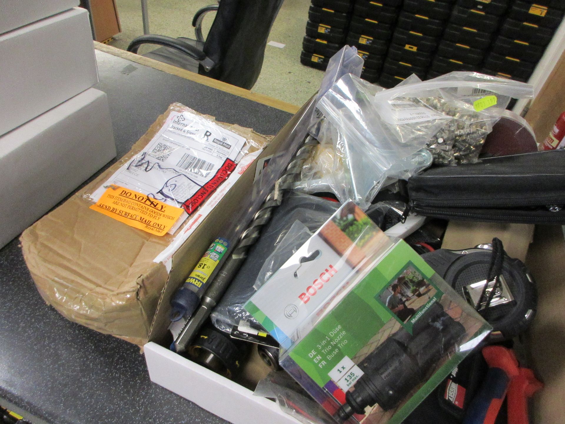 Miscellaneous lot including manual tile cutter, hand tools, tape measurers, beanie & hat, drill - Image 3 of 4