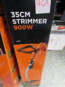 Black & Decker GL9035 900w 35cm strimmer, 240v, boxed