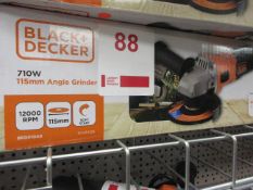 Black & Decker BEG010A5 710w 115mm angle grinder, 240v, boxed