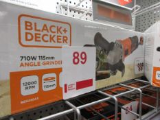 Black & Decker BEG010A5 710w 115mm angle grinder, 240v, boxed