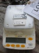 Satrius digital bench top weighing scales