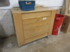 Wooden framed mobile workstation (excluding contents) height 880 x width 1000 x depth 600mm