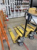 Total Source 2500kg pallet truck
