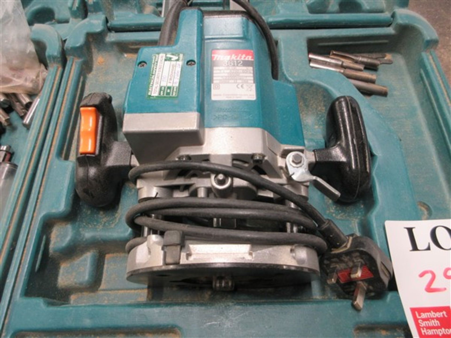 Makita 3612 240v corded router with case