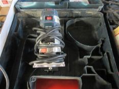 Bosch GKF600 corded router and case