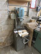 Unbranded vertical chisel mortice