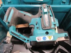 Makita DSC102 threaded rod cutter and battery
