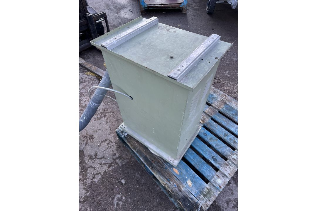 Omag Dust extractor with MOTO-Gen Motor - Image 5 of 6