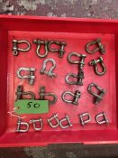 Quantity of small D shackles LOLER: This lot has no record of Thorough Examination. The purchaser