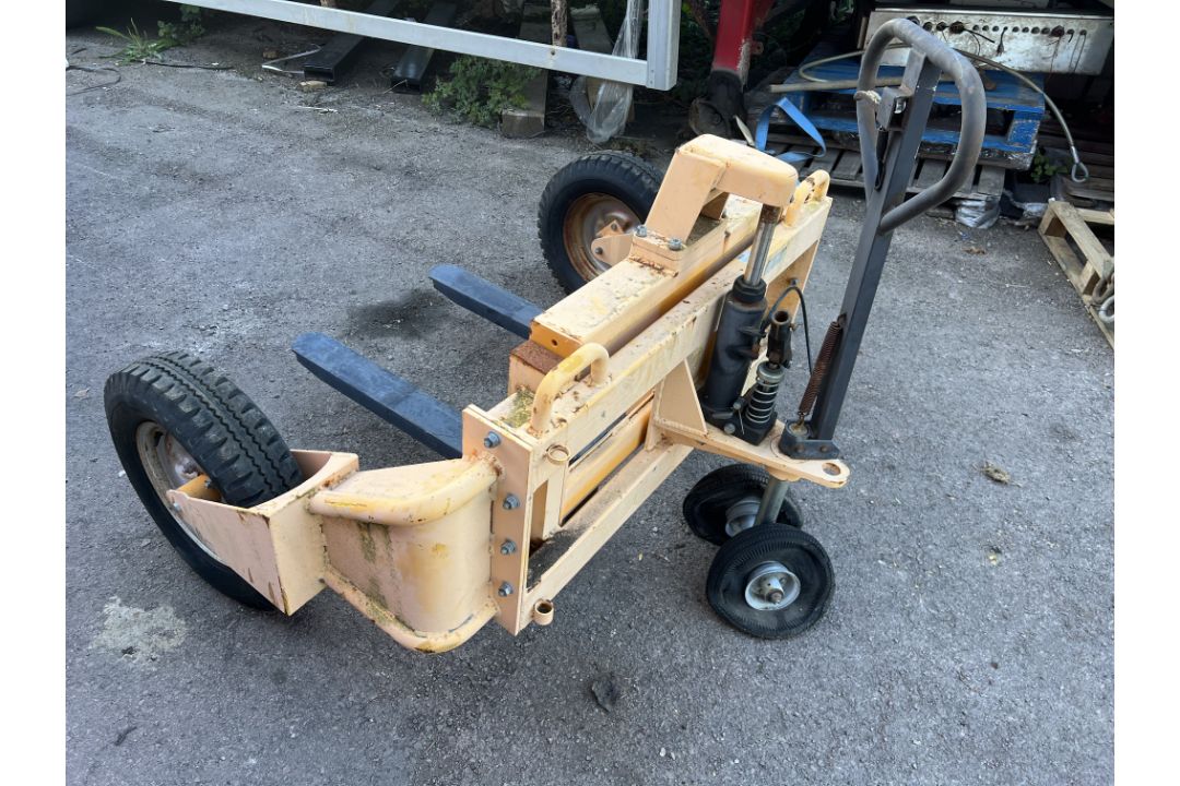 Offroad pallet truck - capacity 1200kg - Image 5 of 7
