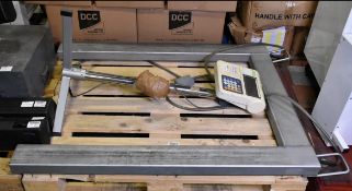 Digital platform weighing scale with display unit