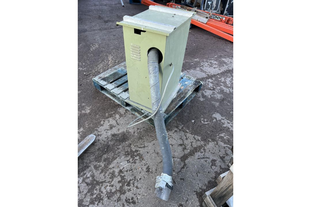 Omag Dust extractor with MOTO-Gen Motor - Image 4 of 6