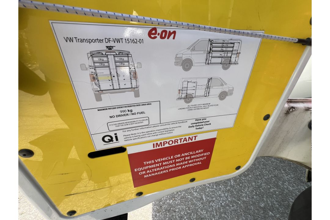 Volkswagen T5 & T6 Transporter SWB full van racking system - Image 6 of 7