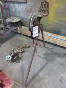 Metal framed manual pipe bender and various dies