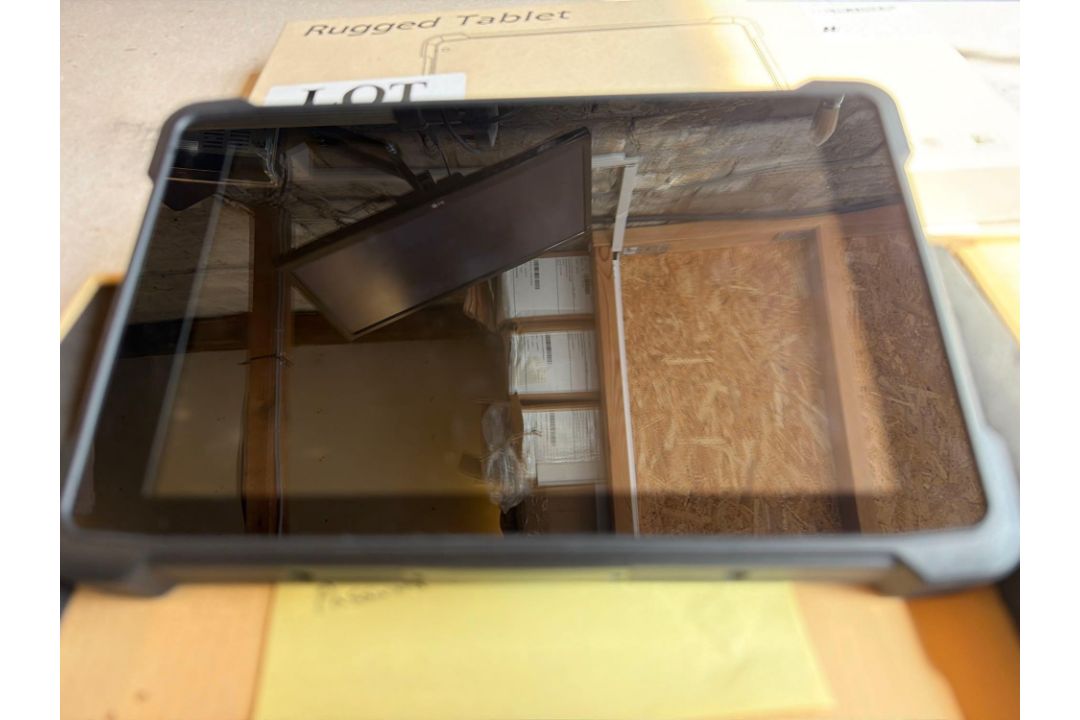 Maritime Tough Tech T8A Rugged Tablet running Linux ubuntu Additional Information: CPU Intel - Image 2 of 6