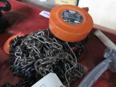 Clarke Strong Arm chain block, model CCH2000B, SWL 2 tonne LOLER: This lot has no record of Thorough