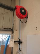 Reelworks wall mounted reeled retractable air line, 15m