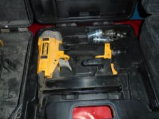 DeWalt DPSSX38-XL air staple gun with case
