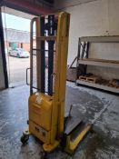 Coolie 1120 14 inch Electric pallet stacker