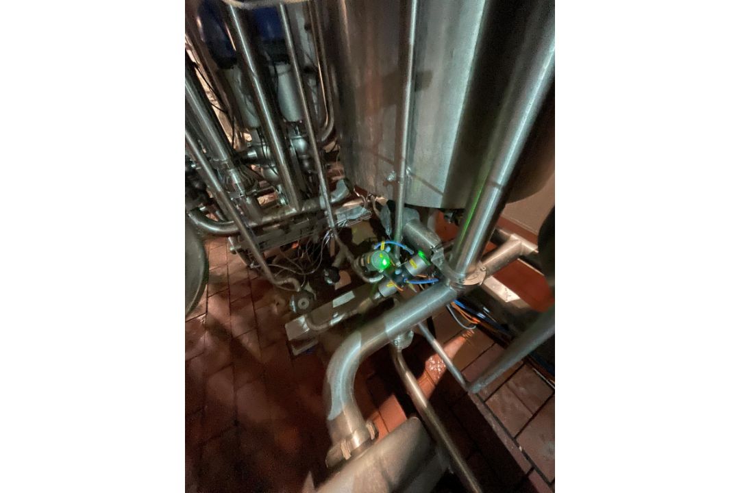 1 x CIP Unit, Single Channel Twin Tank, Acid and Caustic on single skid 2.2 x 1.5 x 3.3m. Alfa Laval - Image 3 of 8