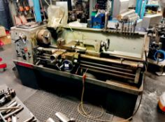 Colchester Triumph 2000 lathe, bed length approx. 1800mm