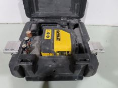 DeWalt DW088 laser level