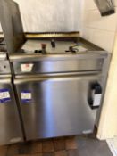 Moorwood Vulcan gas powered twin basket deep fat fryer