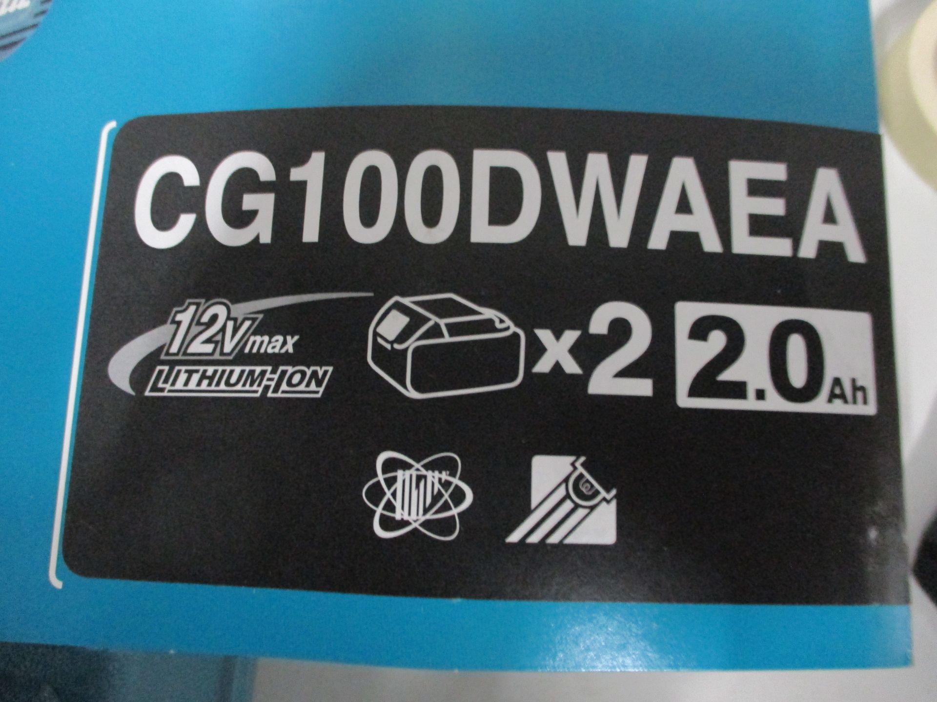 Makita CG100DWAEA 12V Cordless Caulking Gun Complete with (2) 12V Batteries & Charger (Unused) - Image 8 of 8