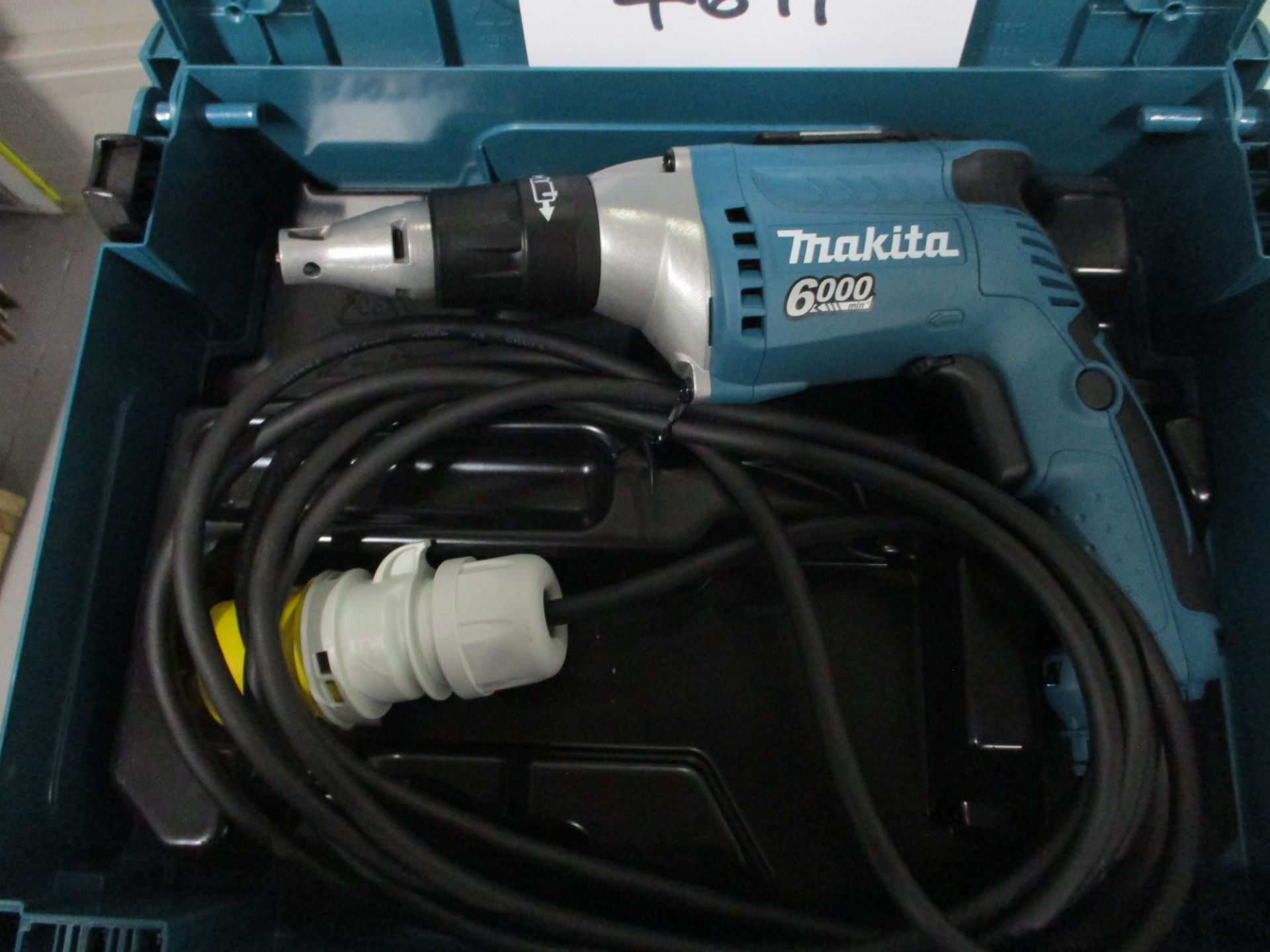 Makita FS6300 Drywall Screwdriver 110 Volt in Carrying Case (Unused) - Image 2 of 5