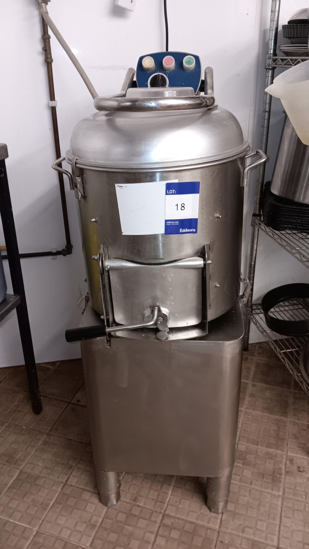 Unbadged VGF030 electric potato peeler, serial number HSL02210523-031 (Aug 2021) – Located in main