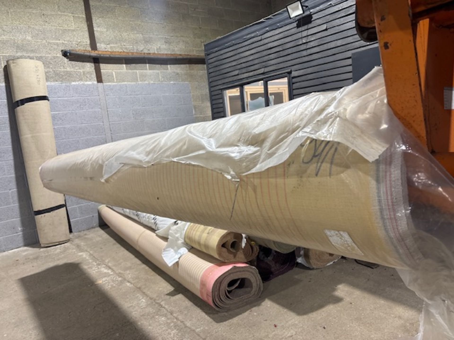 Gravure a900 contract 30 x 4m, 120m total, Brand new, Loaded onto Buyers Transport - Image 3 of 3