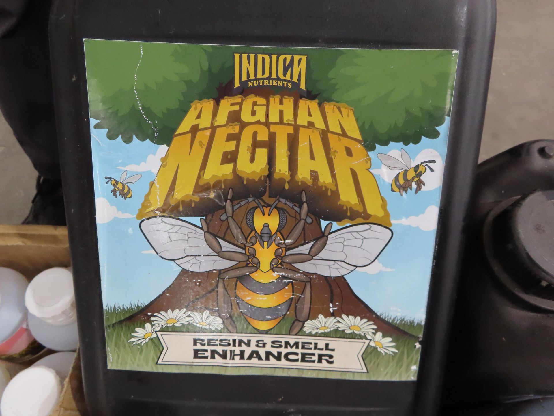 Selection of various growing chemicals. - Image 3 of 14