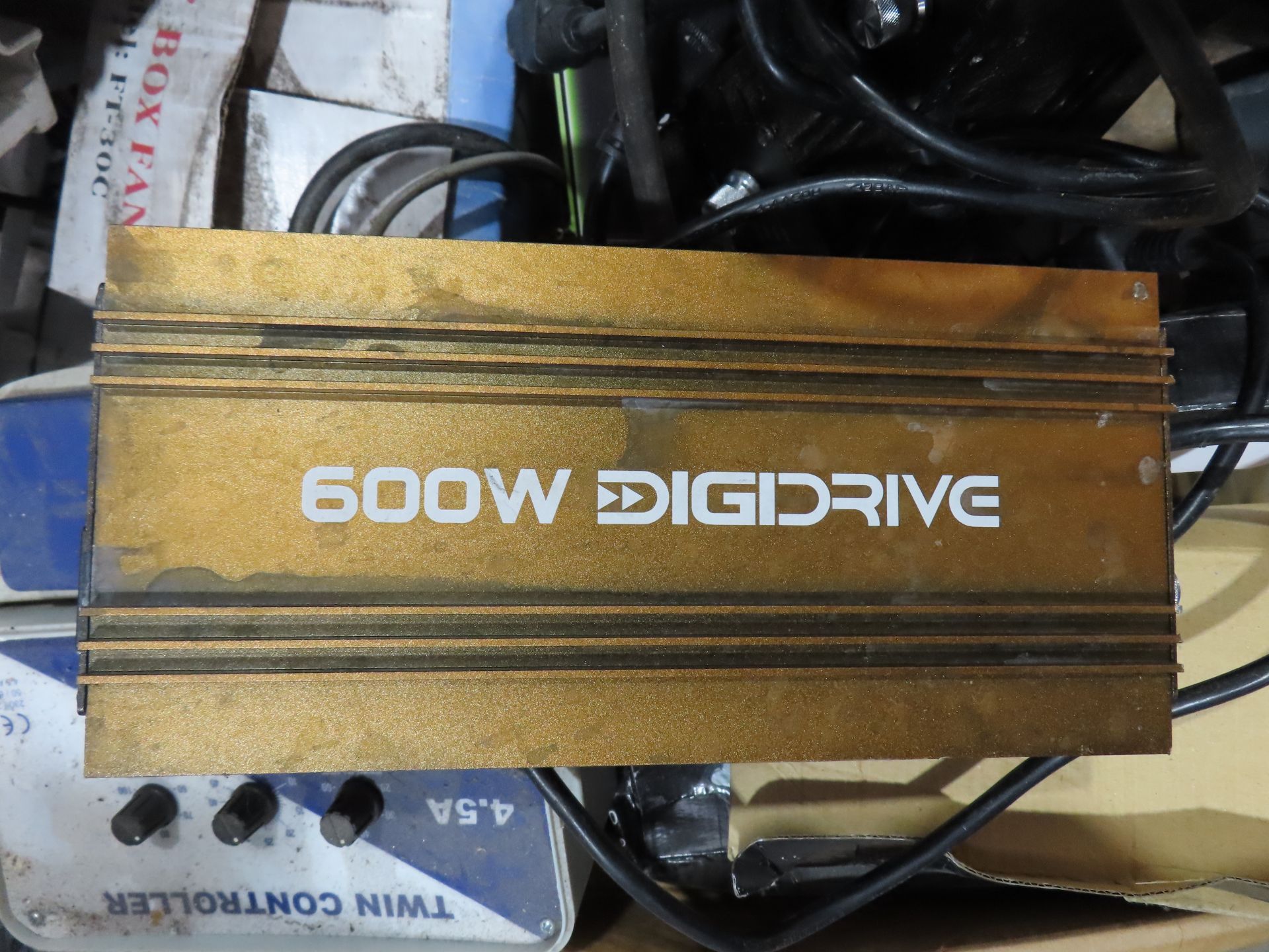 Pallet of timers and electrical lighting components - Image 3 of 16