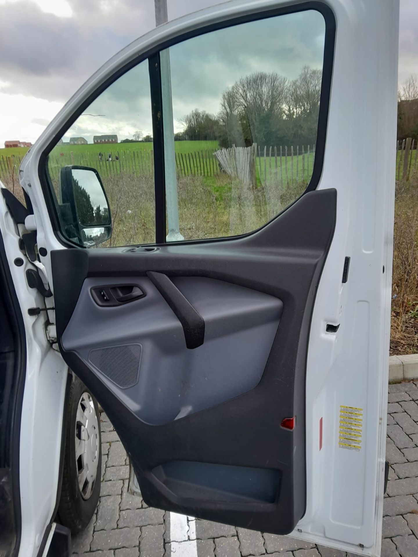Ford Transit Custom 310 ] 2.2 TDCi Eco-Tech FWD panel van, registration LG15 SZT, odometer 157,560 - Image 14 of 42