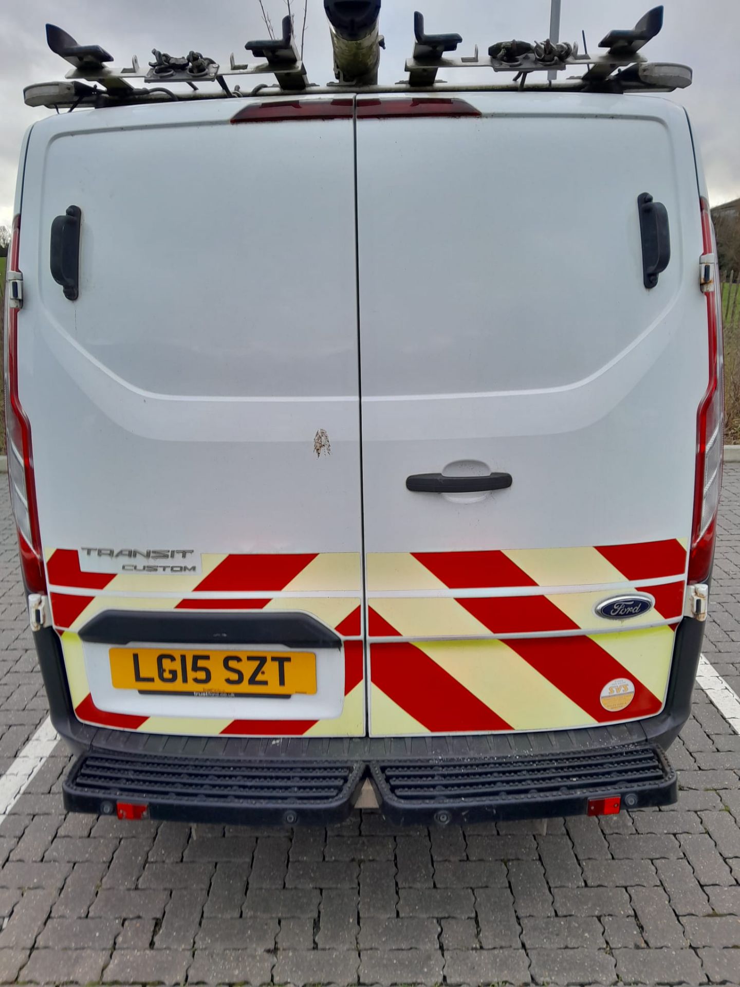 Ford Transit Custom 310 ] 2.2 TDCi Eco-Tech FWD panel van, registration LG15 SZT, odometer 157,560 - Image 6 of 42