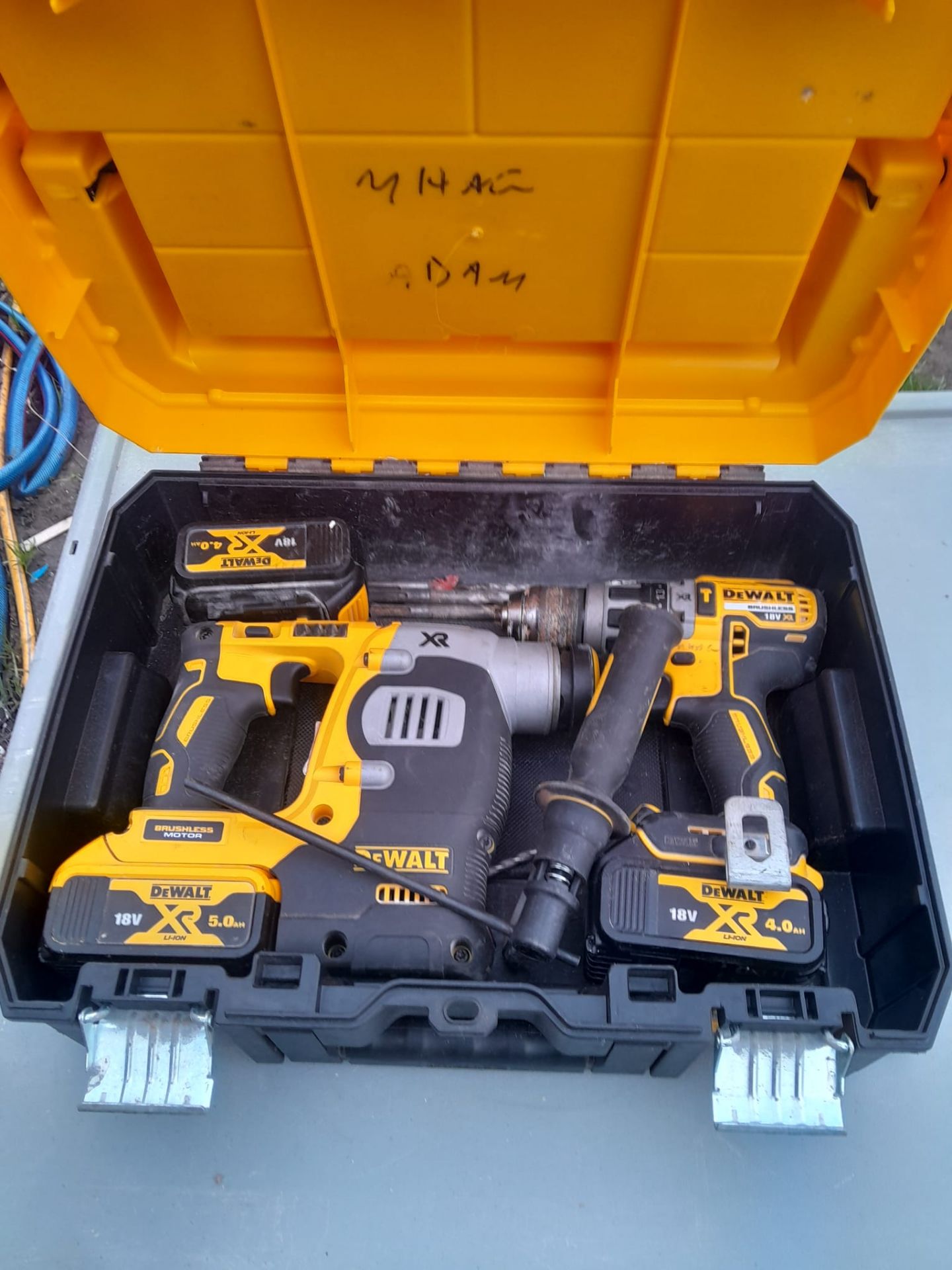 Dewalt DCK456M3T 18v cordless combo kit with DCD796 brushless combi drill, DCH273 brushless SDS