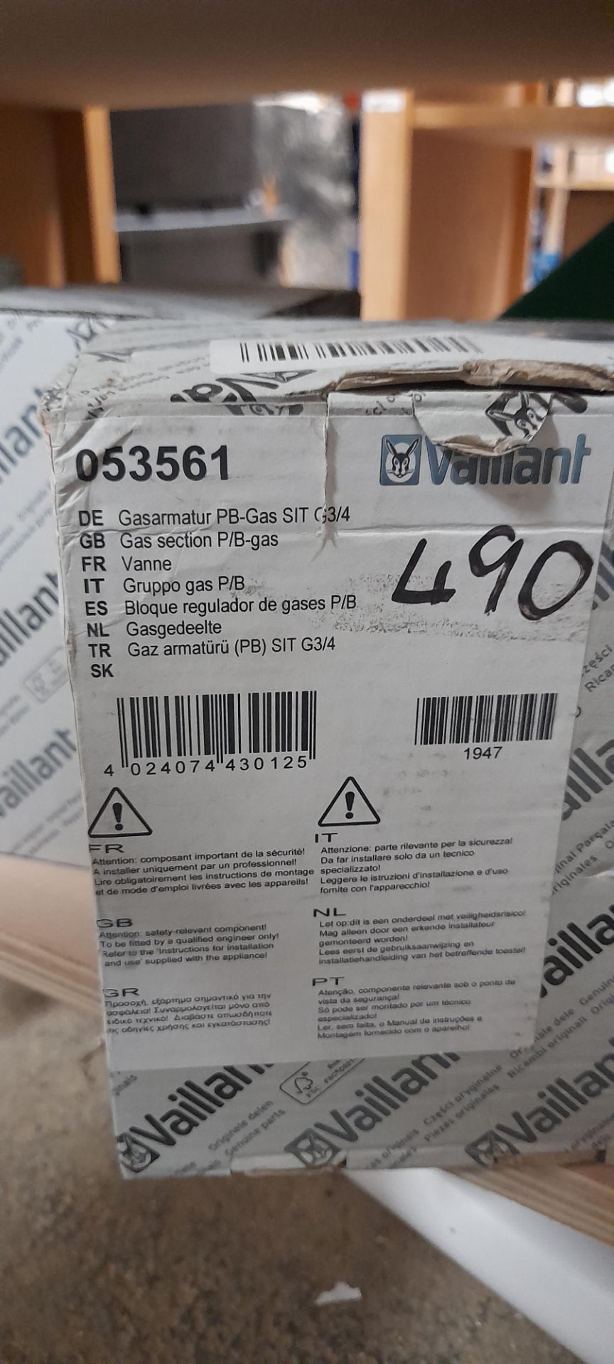 Quantity of boiler spares to shelves W7-20 to W7-23 to include Valliant gas valves, vessels & - Image 5 of 8