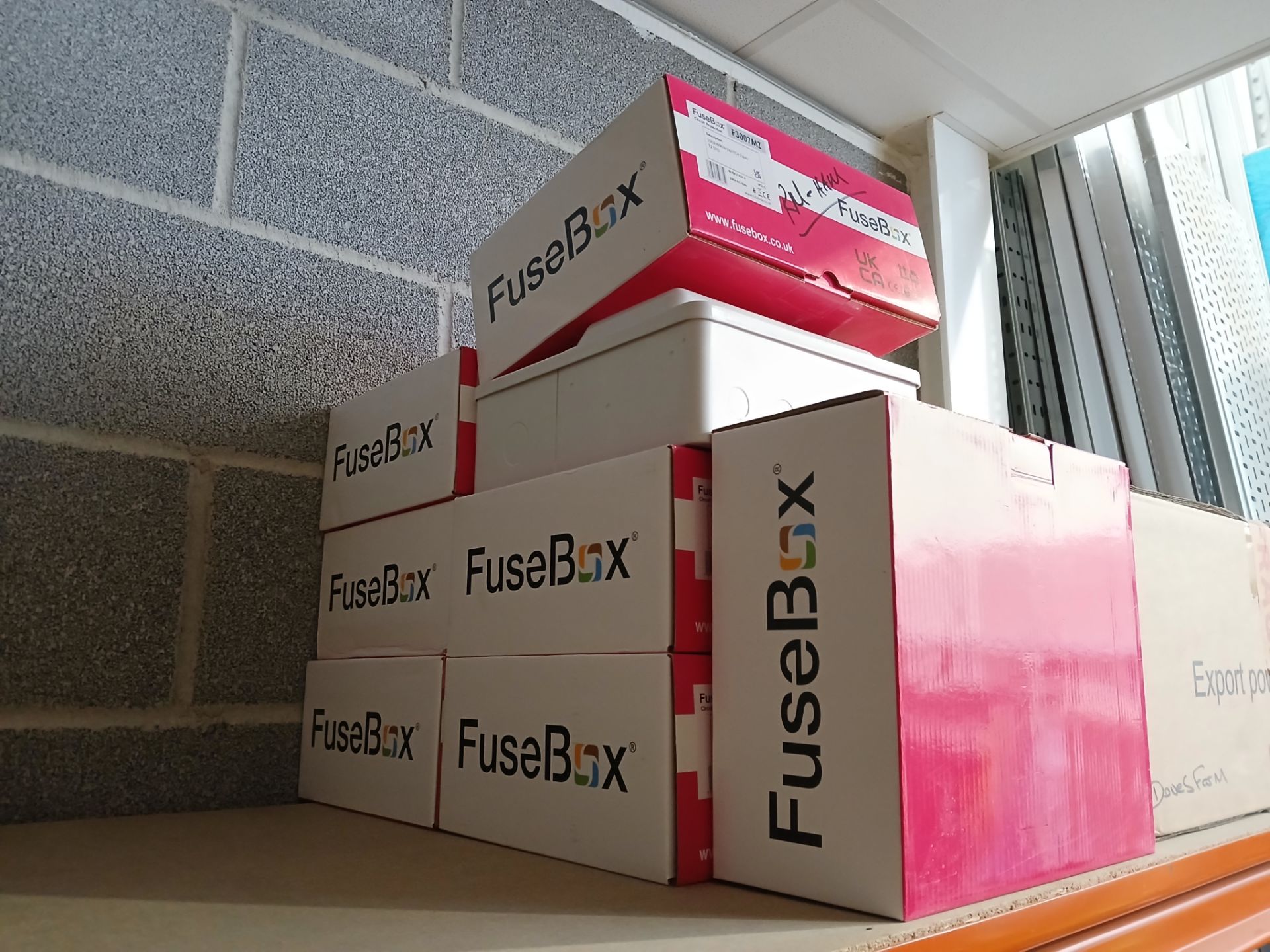 8x Bays of MFCALUX Boltless Shelving and Contents to include: Assortment of Roofing Components and - Image 23 of 27