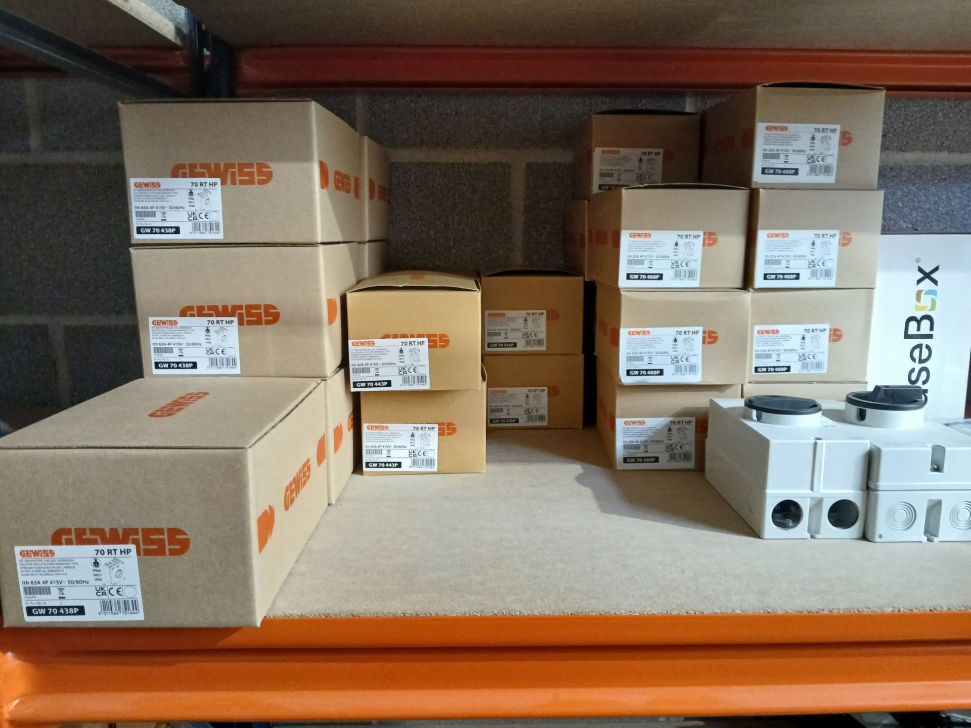 8x Bays of MFCALUX Boltless Shelving and Contents to include: Assortment of Roofing Components and - Image 17 of 27
