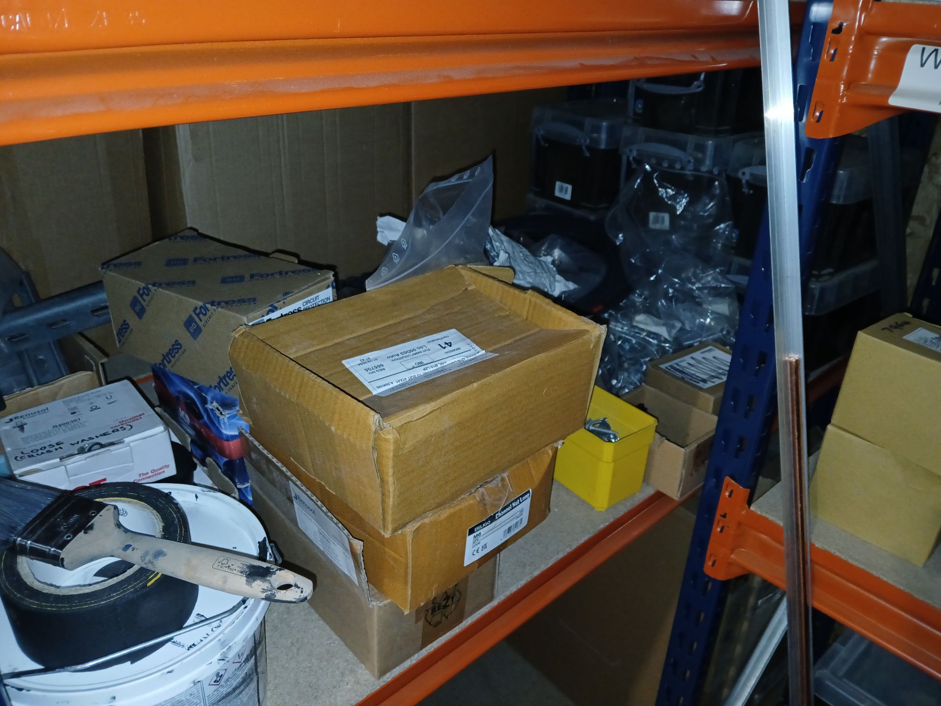 8x Bays of MFCALUX Boltless Shelving and Contents to include: Assortment of Roofing Components and - Image 7 of 27